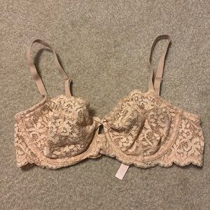 Victoria’s Secret Body by Victoria lace unlined demi 36C bra in beige